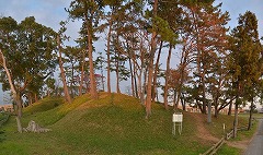 二子古墳全景